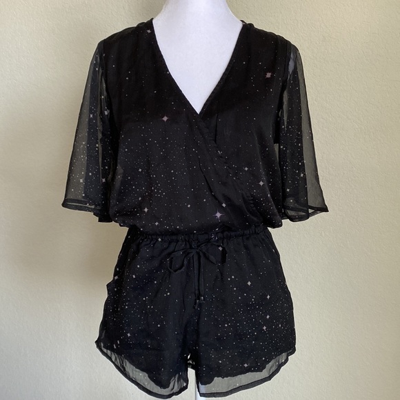 NWOT Volcom Stone Row Hook It Up Romper - NEW - Picture 1 of 11